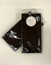 dunkle Schokolade mit gestoßenem Röstkaffee